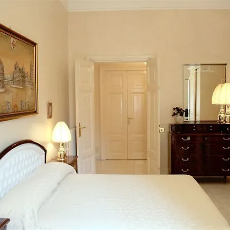 Pensión Armonia All'opera